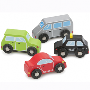 Sm biler i tr, 4 i st