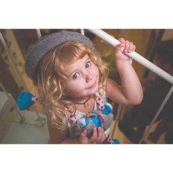 Den glade plys-kat bamse